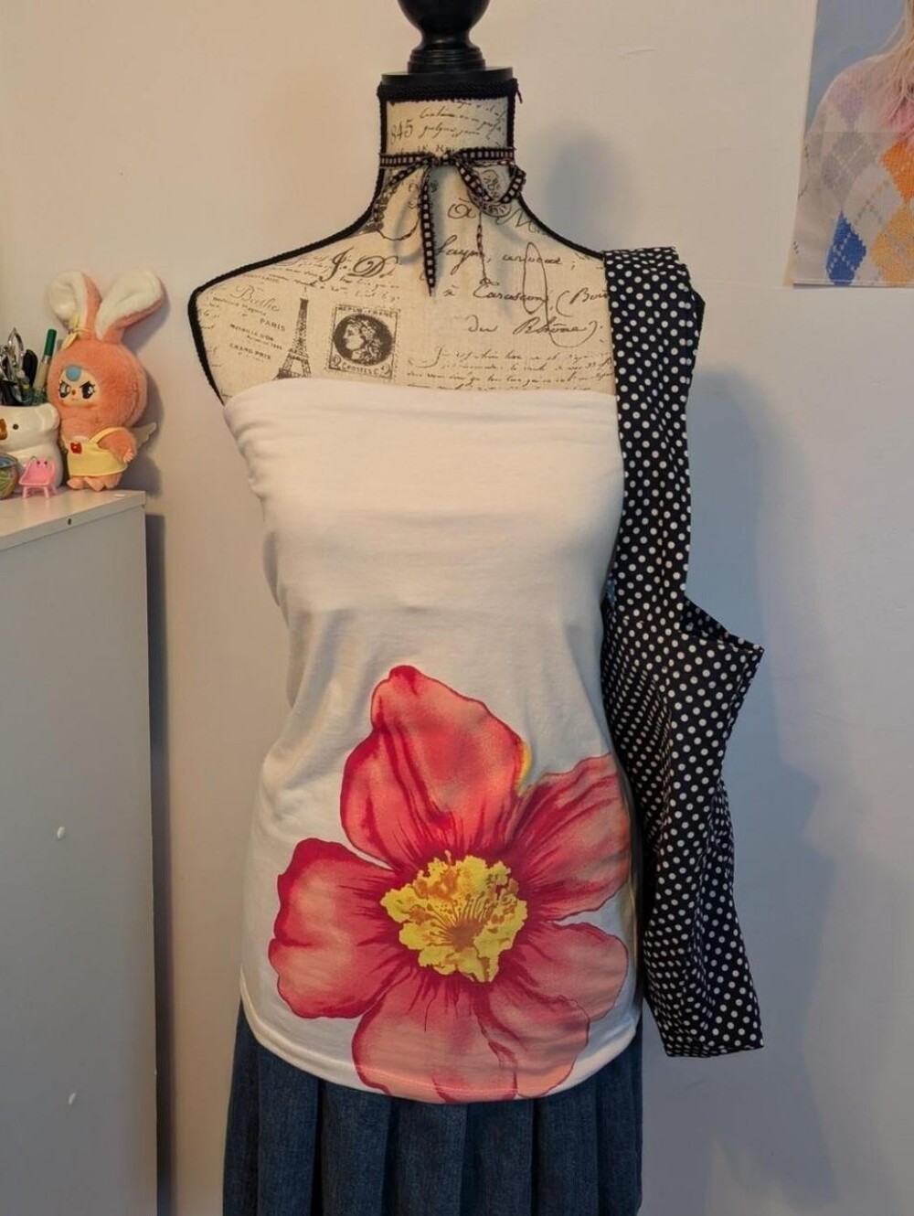 Y2K White and Pink Floral Summer Sleeveless shirt 🌺